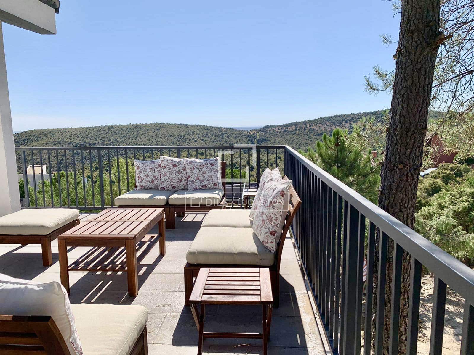 5 bedroom Villa for sale in Torremocha de Jarama with pool - € 550,000 (Ref: 9590440)