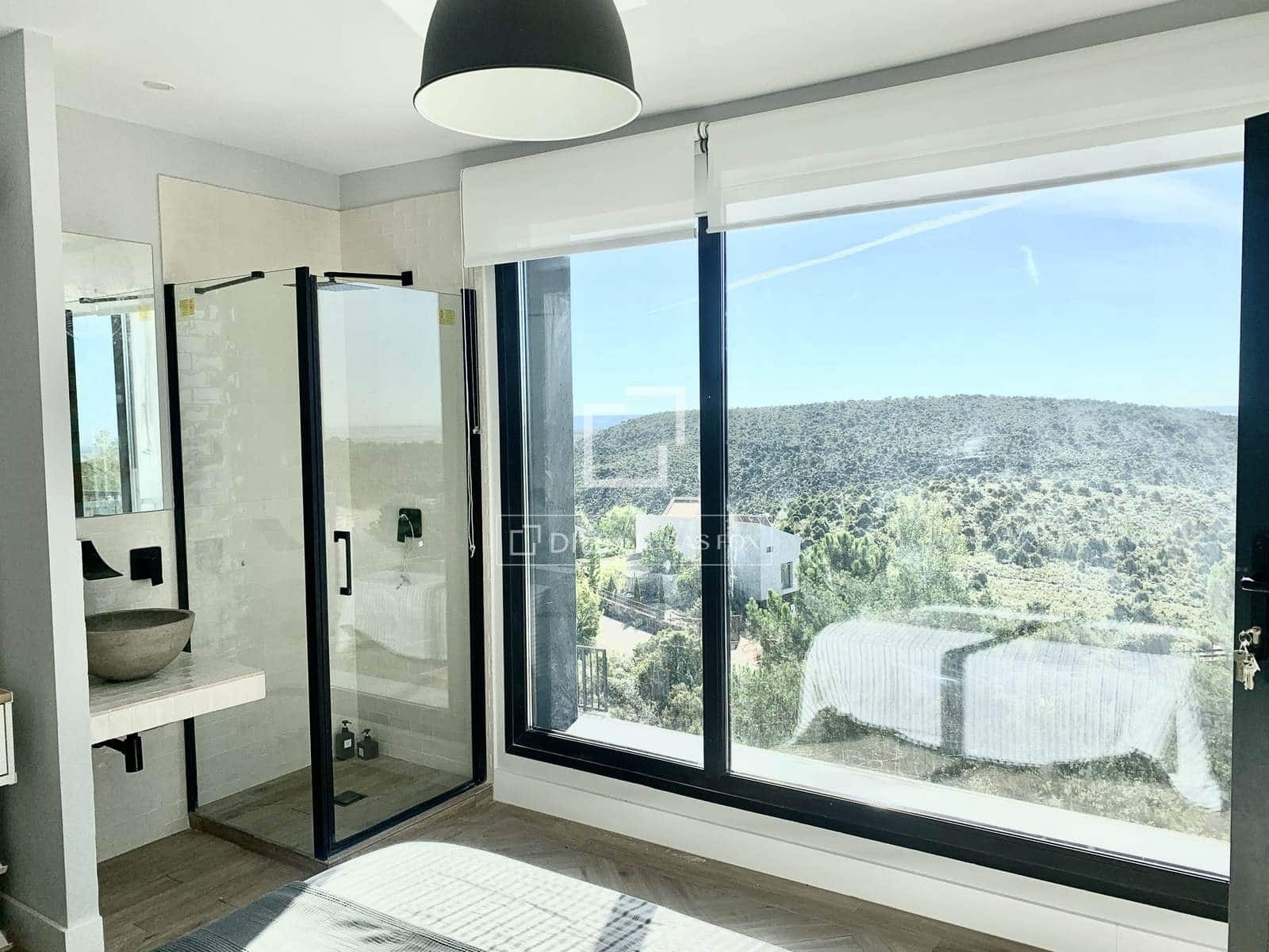 5 bedroom Villa for sale in Torremocha de Jarama with pool - € 550,000 (Ref: 9590440)