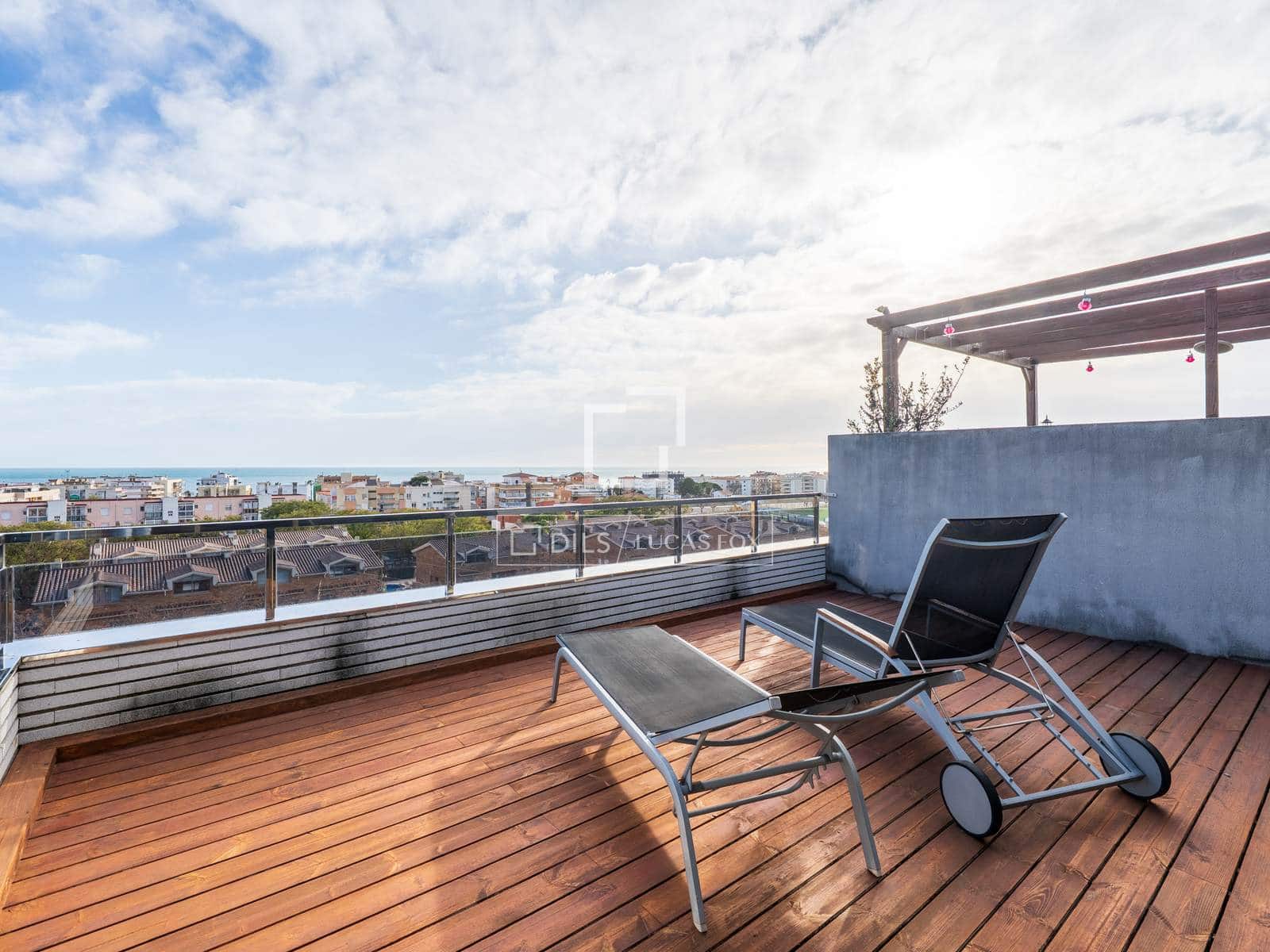 4 quarto Penthouse para venda em Salou com piscina garagem - 427 000 € (Ref: 9590441)