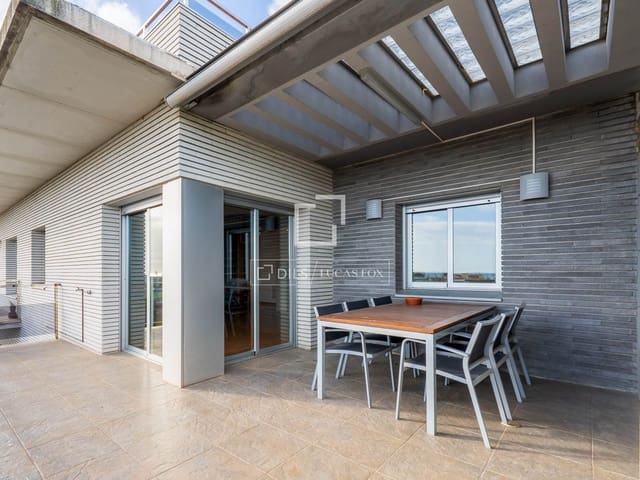 4 quarto Penthouse para venda em Salou com piscina garagem - 427 000 € (Ref: 9590441)