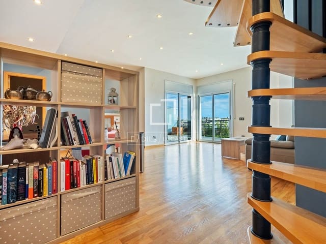 4 quarto Penthouse para venda em Salou com piscina garagem - 427 000 € (Ref: 9590441)