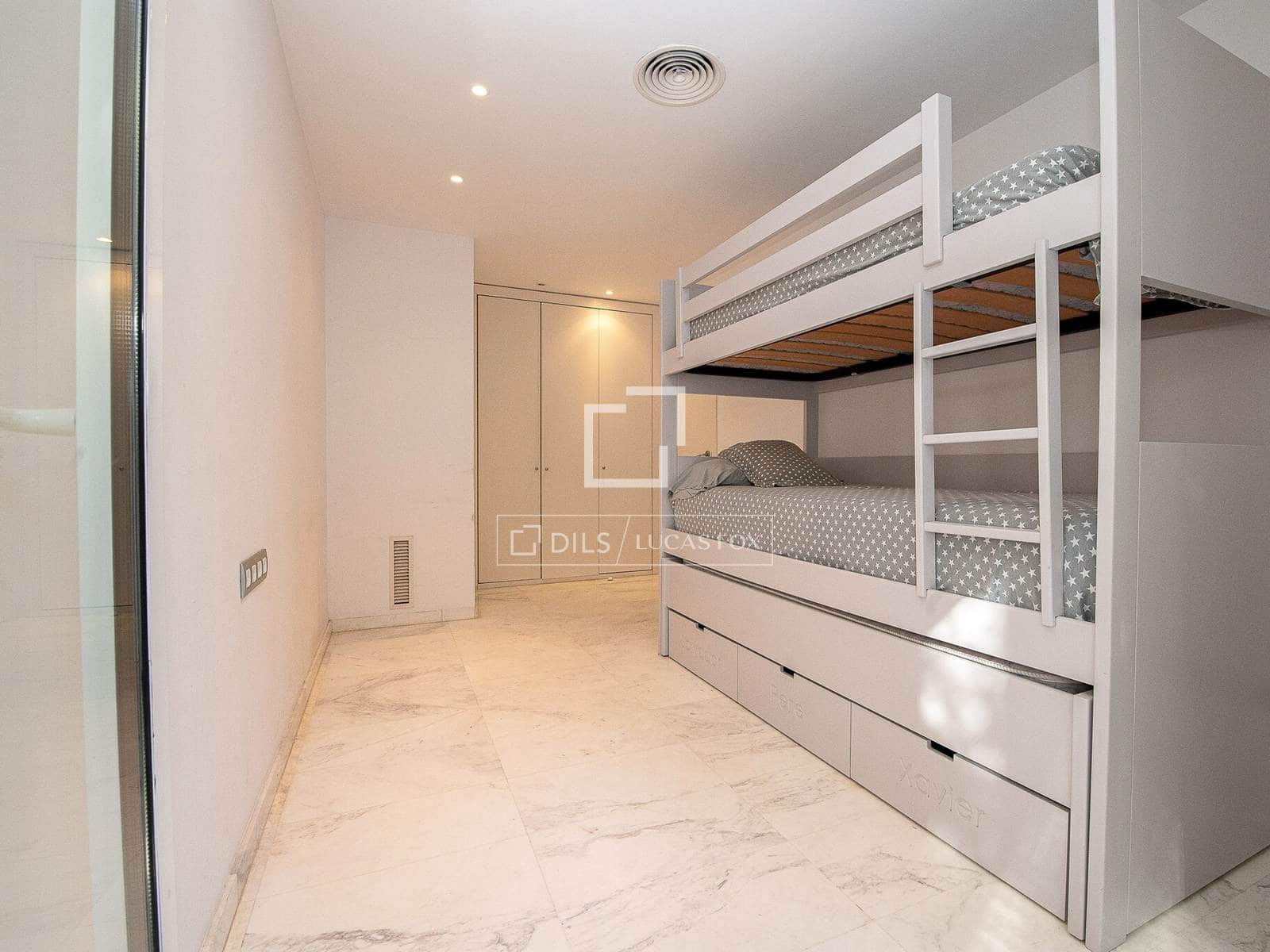 3 sypialnia Apartament na sprzedaż w Sant Feliu de Guixols z basenem garażem - 945 000 € (Ref: 9591715)