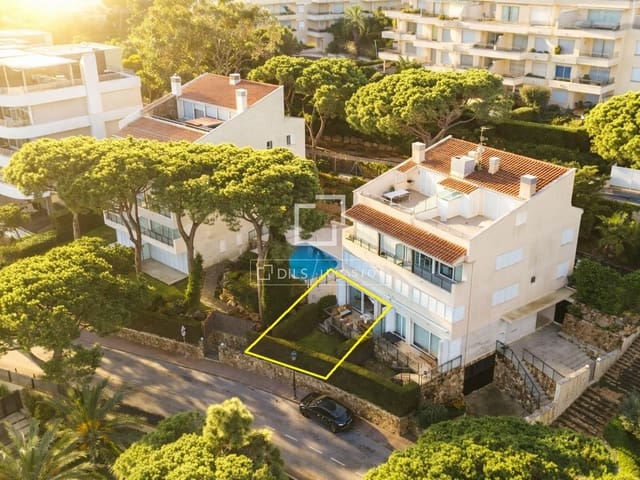 3 sypialnia Apartament na sprzedaż w Sant Feliu de Guíxols z basenem garażem - 945 000 € (Ref: 9591715)