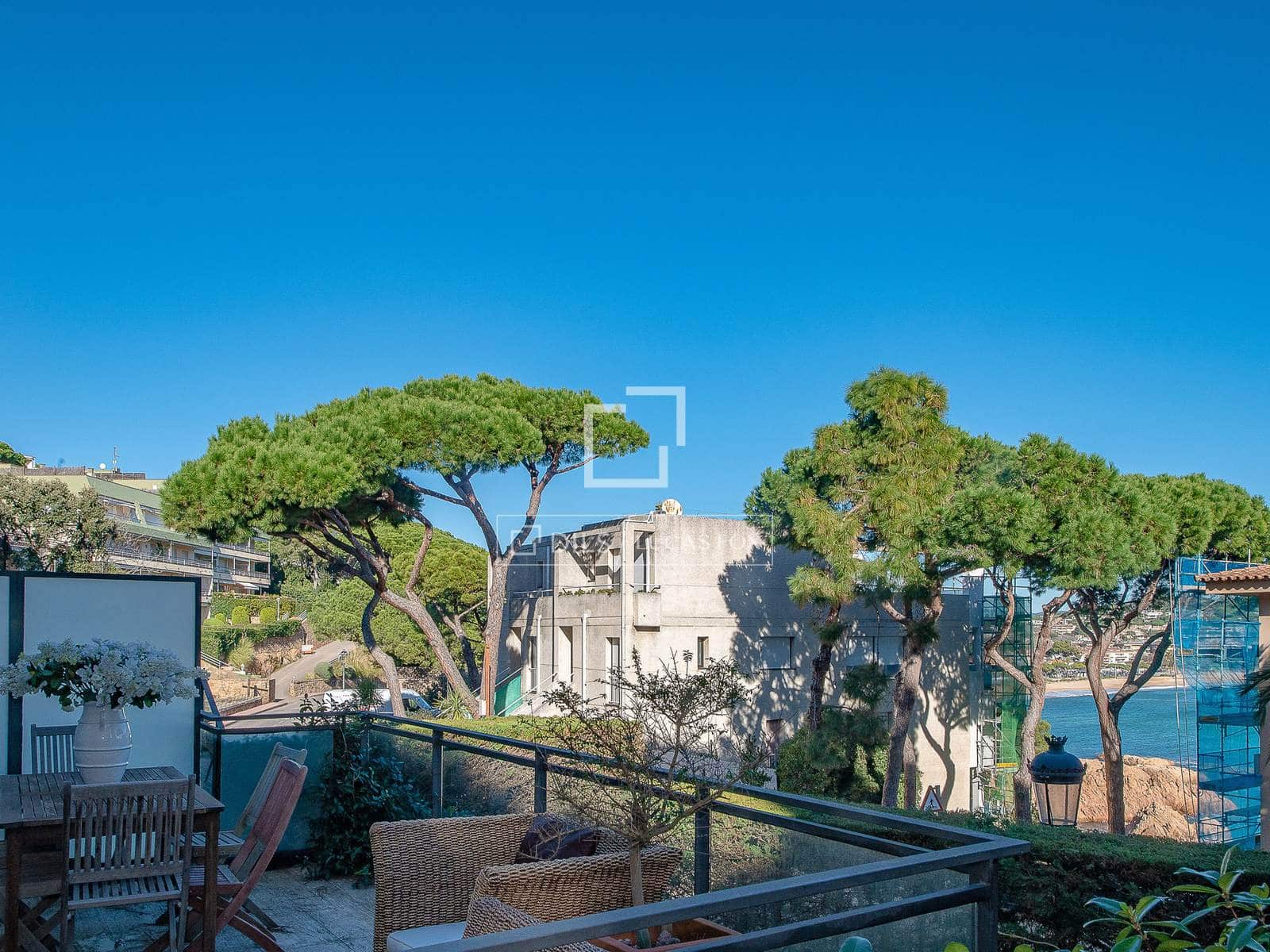 3 sypialnia Apartament na sprzedaż w Sant Feliu de Guixols z basenem garażem - 945 000 € (Ref: 9591715)