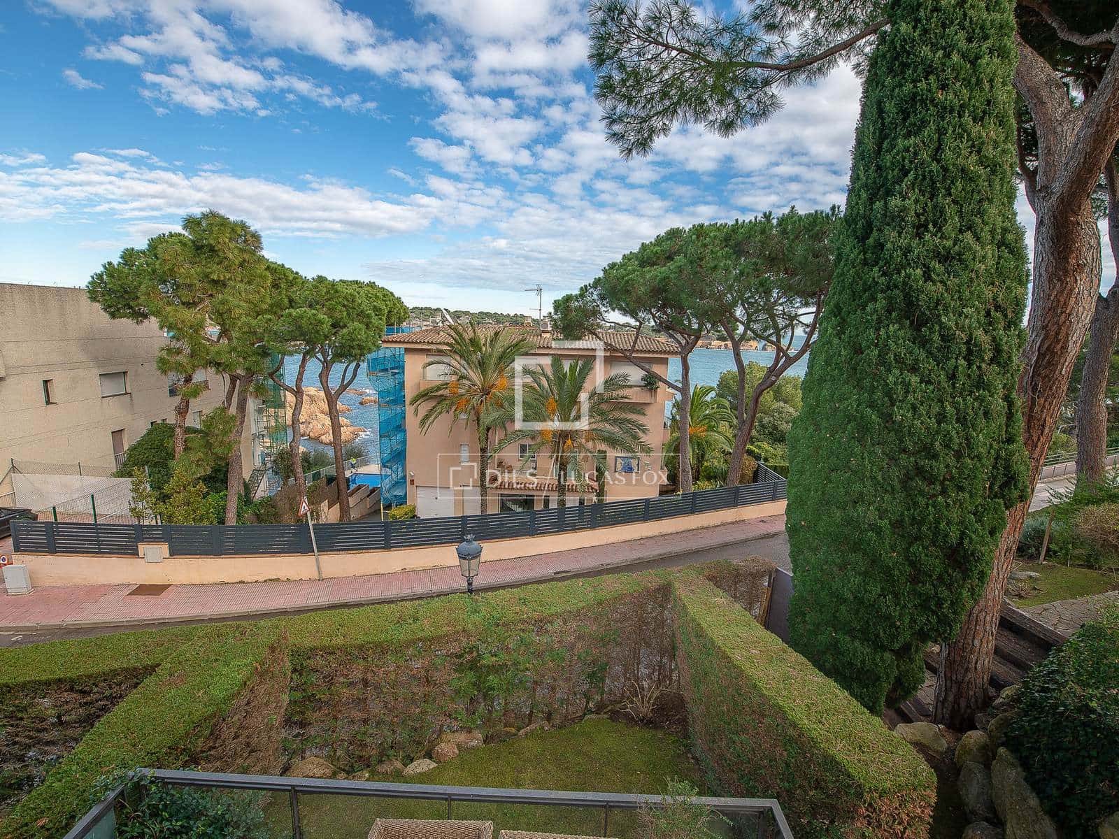 3 sypialnia Apartament na sprzedaż w Sant Feliu de Guixols z basenem garażem - 945 000 € (Ref: 9591715)