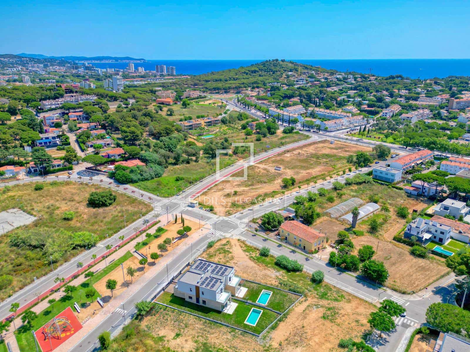 4 sypialnia Willa na sprzedaż w S'Agaro z basenem garażem - 1 350 000 € (Ref: 9591716)