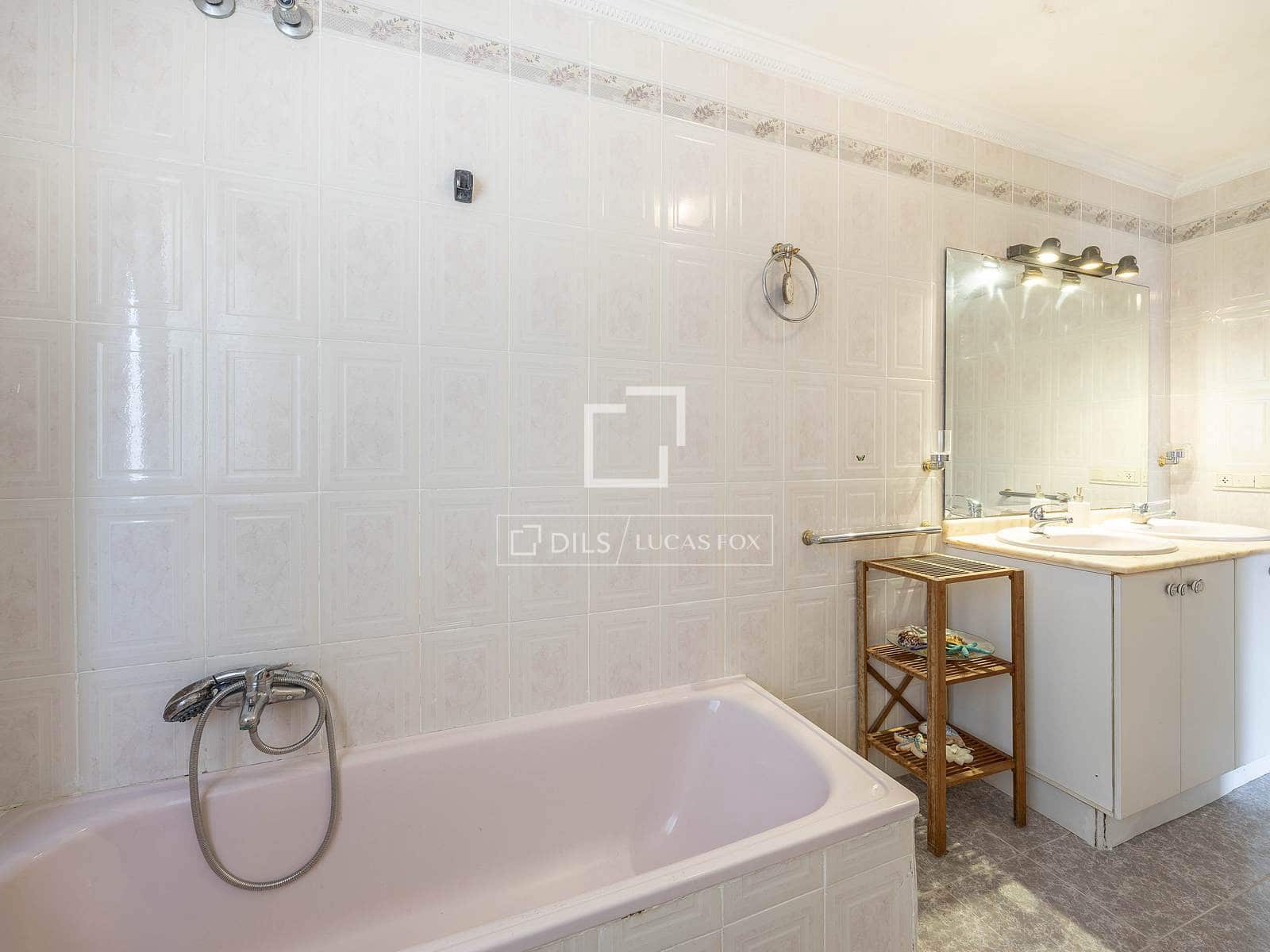 6 bedroom Villa for sale in L'Eliana with pool garage - € 860,000 (Ref: 9591717)