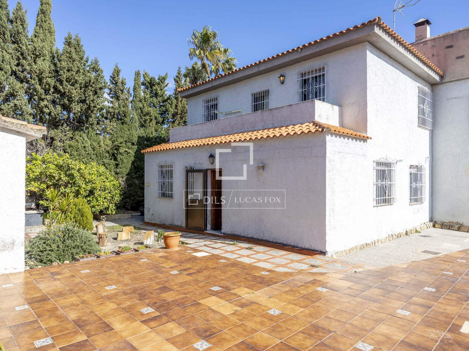 6 bedroom Villa for sale in L'Eliana with pool garage - € 860,000 (Ref: 9591717)