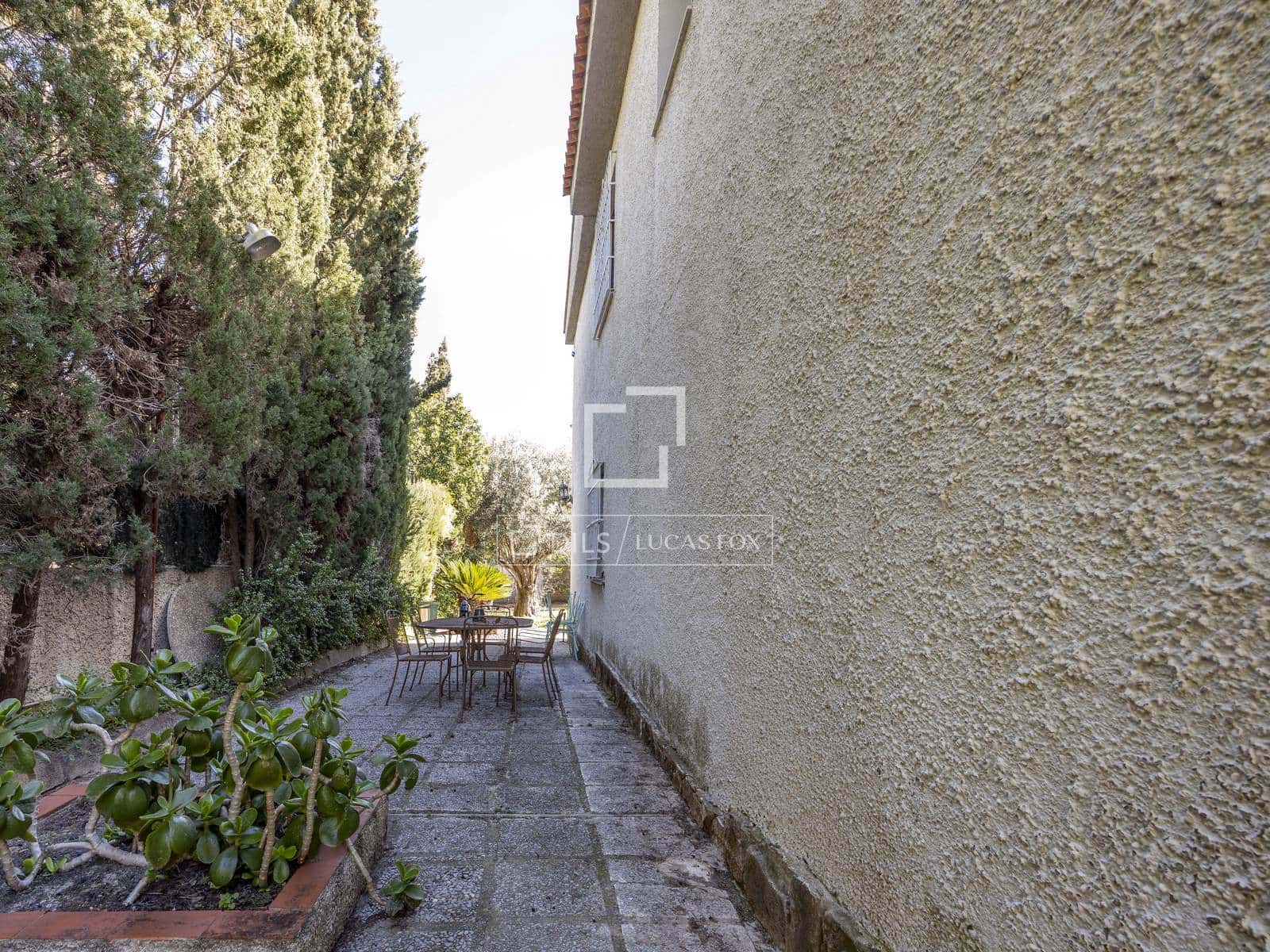 6 bedroom Villa for sale in L'Eliana with pool garage - € 860,000 (Ref: 9591717)