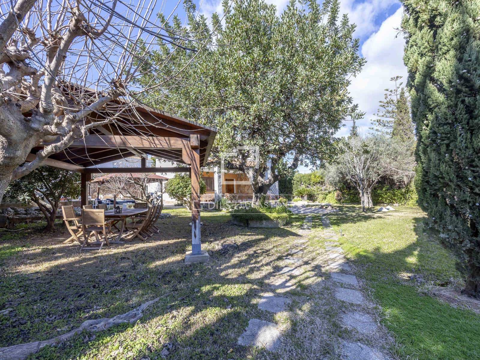 6 bedroom Villa for sale in L'Eliana with pool garage - € 860,000 (Ref: 9591717)