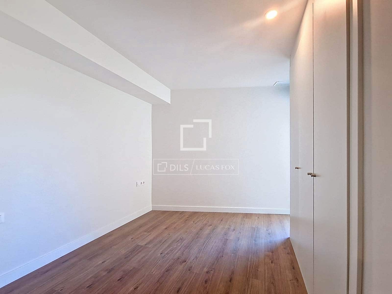 2 bedroom Apartment for rent in Vilanova i la Geltru with pool - € 1,600 (Ref: 9591718)