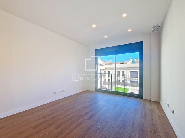 2 sovrum Lägenhet att hyra i Vilanova i la Geltrú med pool - 1 600 € (Ref: 9591718)