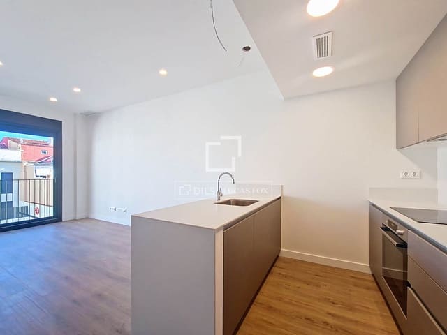 2 sovrum Lägenhet att hyra i Vilanova i la Geltrú med pool - 1 600 € (Ref: 9591718)