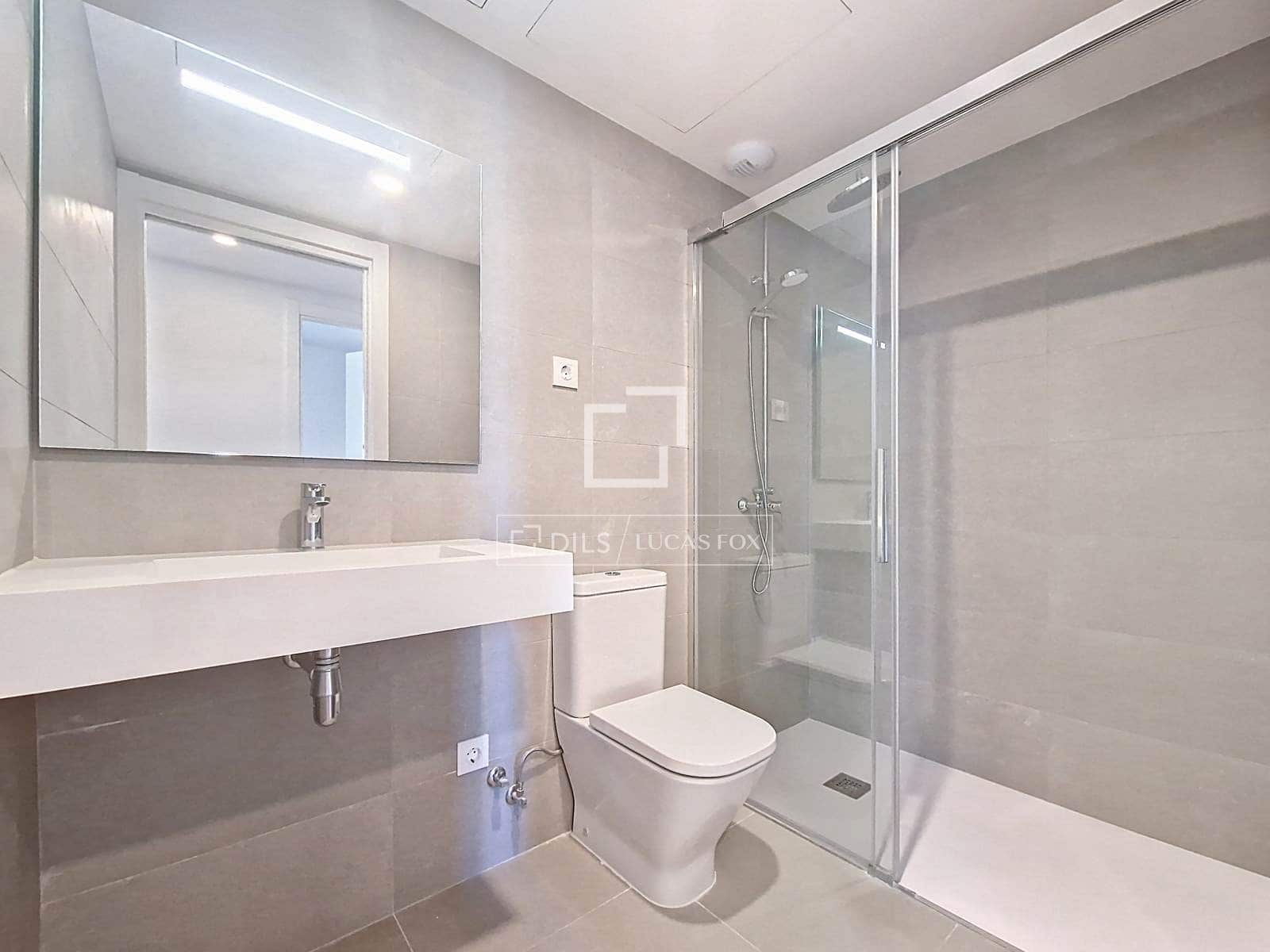 2 bedroom Apartment for rent in Vilanova i la Geltru with pool - € 1,600 (Ref: 9591718)