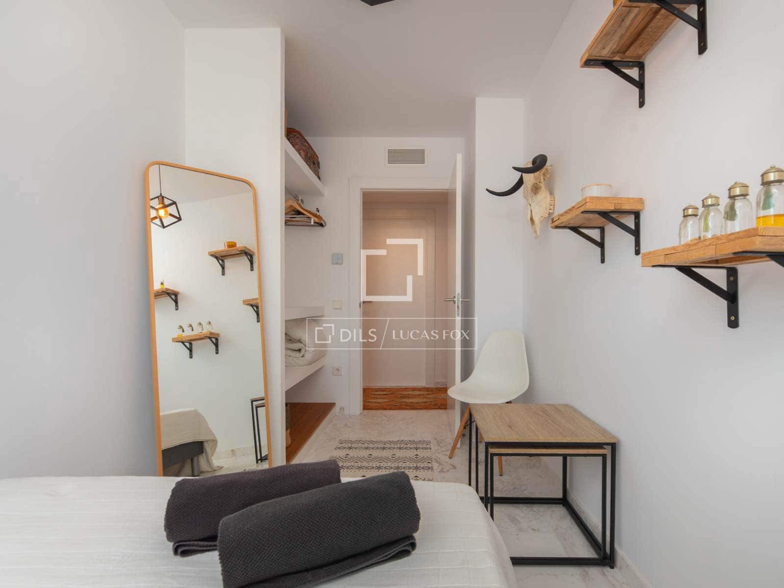 Apartamento de 4 habitaciones en Ibiza / Eivissa ciudad en venta con piscina garaje - 1.350.000 € (Ref: 9592060)