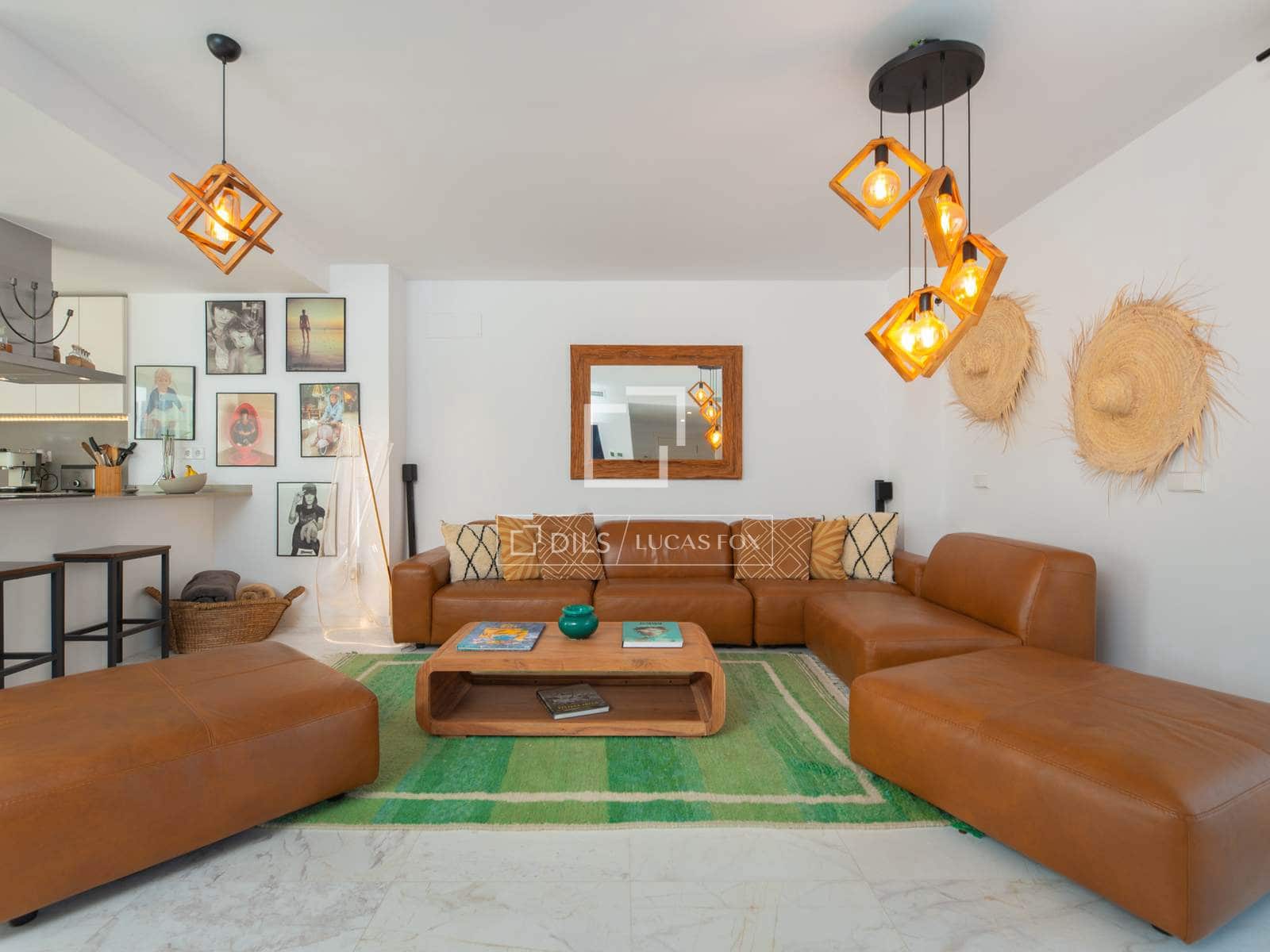 Apartamento de 4 habitaciones en Ibiza / Eivissa ciudad en venta con piscina garaje - 1.350.000 € (Ref: 9592060)