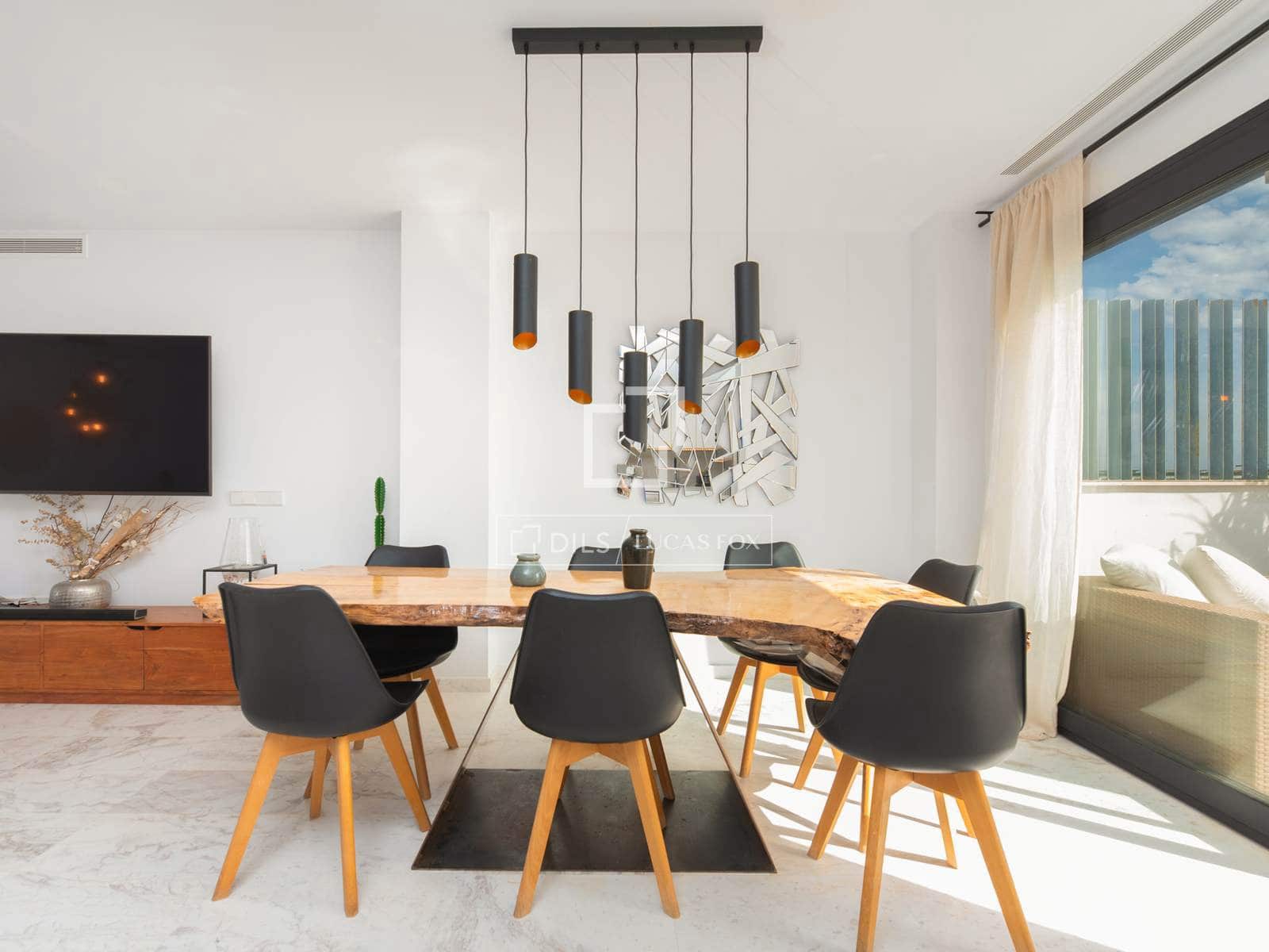 Apartamento de 4 habitaciones en Ibiza / Eivissa ciudad en venta con piscina garaje - 1.350.000 € (Ref: 9592060)