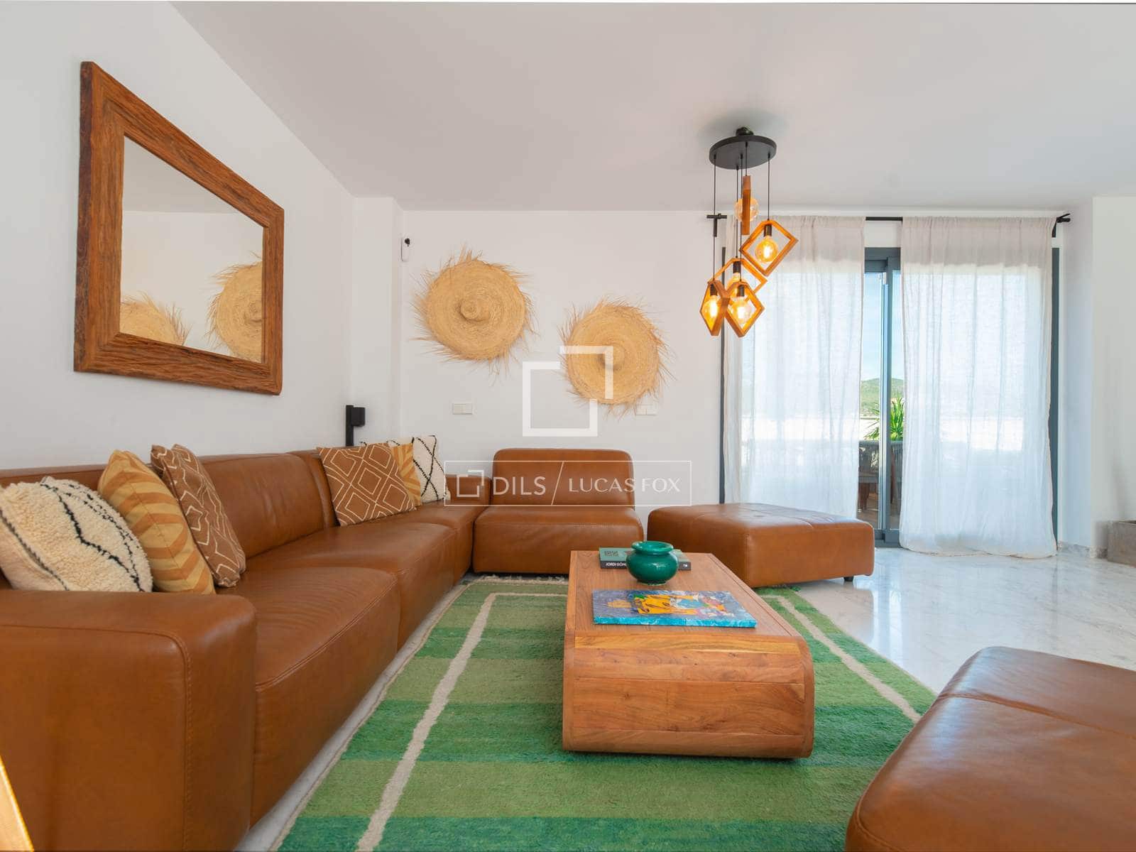 Apartamento de 4 habitaciones en Ibiza / Eivissa ciudad en venta con piscina garaje - 1.350.000 € (Ref: 9592060)