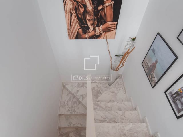 4 bedroom Apartment for sale in Ibiza / Eivissa town with pool garage - € 1,350,000 (Ref: 9592060)