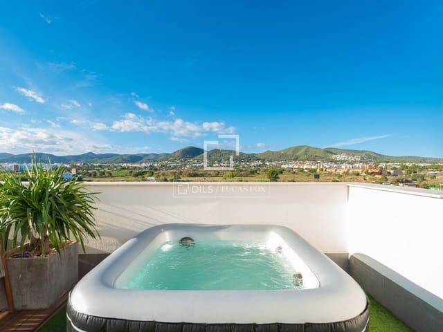 4 Zimmer Apartment zu verkaufen in Ibiza / Eivissa Stadt mit Pool Garage - 1.350.000 € (Ref: 9592060)