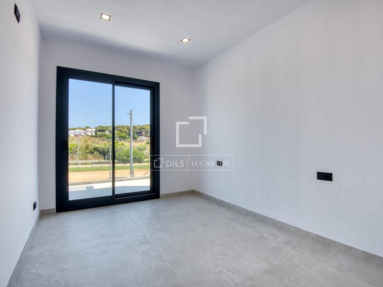 Chalet de 4 habitaciones en S'Agaro en venta con piscina - 1.350.000 € (Ref: 9592061)