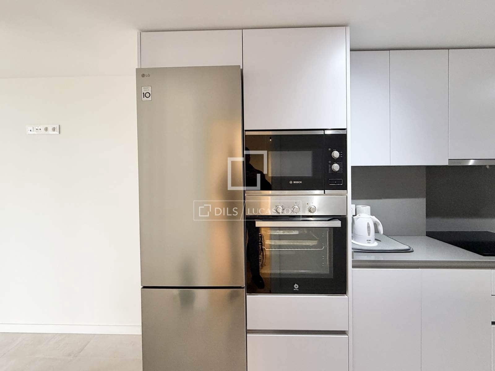 4 sovrum Lägenhet att hyra i Alicante stad - 1 500 € (Ref: 9592063)