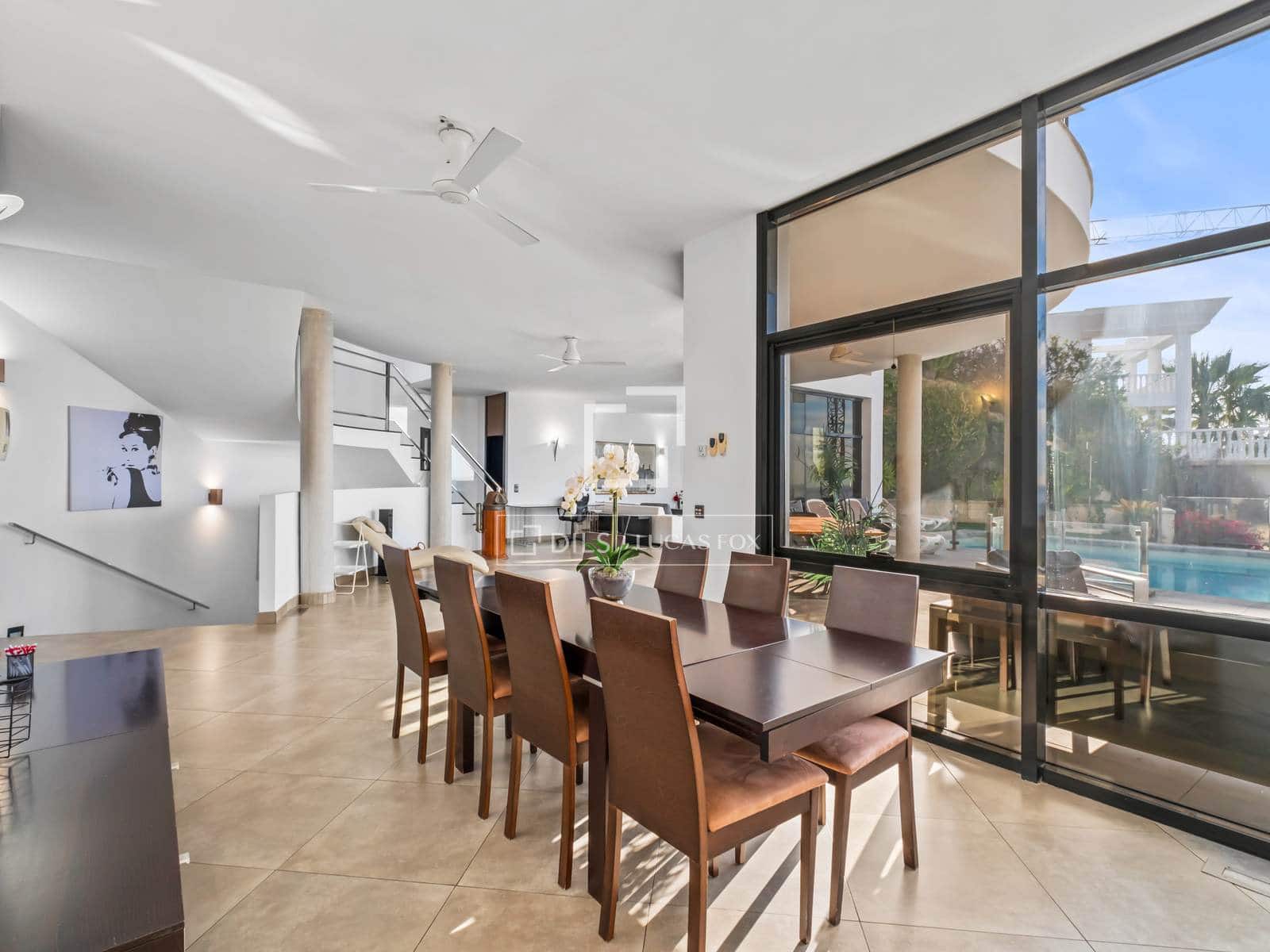 4 bedroom Villa for sale in El Campello with pool garage - € 1,985,000 (Ref: 9592064)