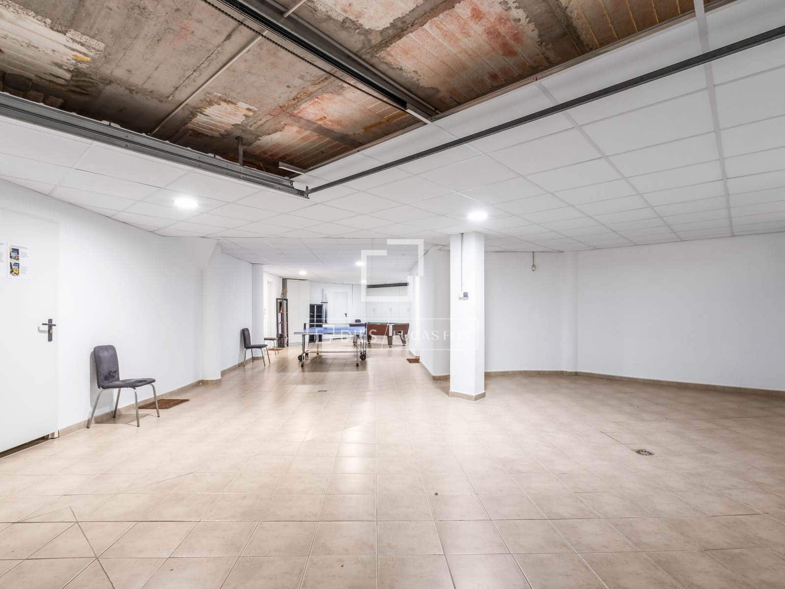 4 bedroom Villa for sale in El Campello with pool garage - € 1,985,000 (Ref: 9592064)