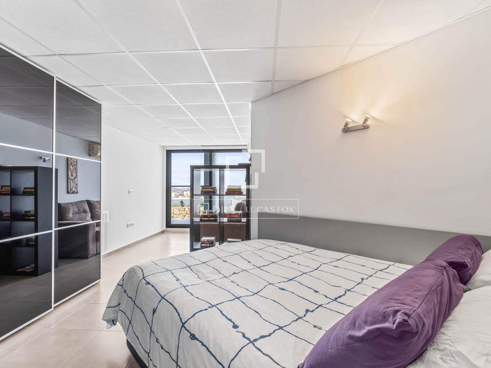 4 bedroom Villa for sale in El Campello with pool garage - € 1,985,000 (Ref: 9592064)