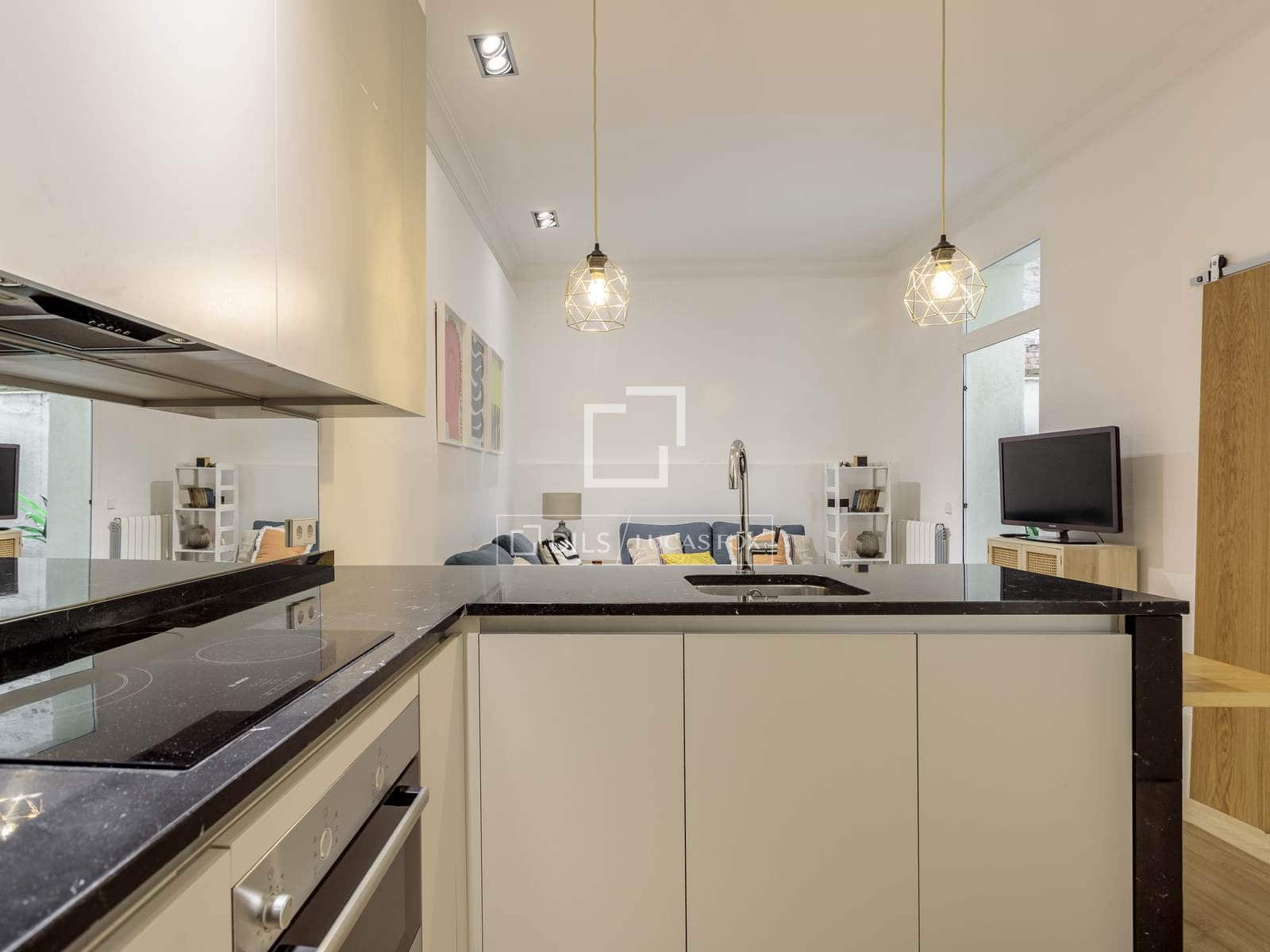 1 slaapkamer Appartement te huur in Madrid stad - € 2.500 (Ref: 9592185)