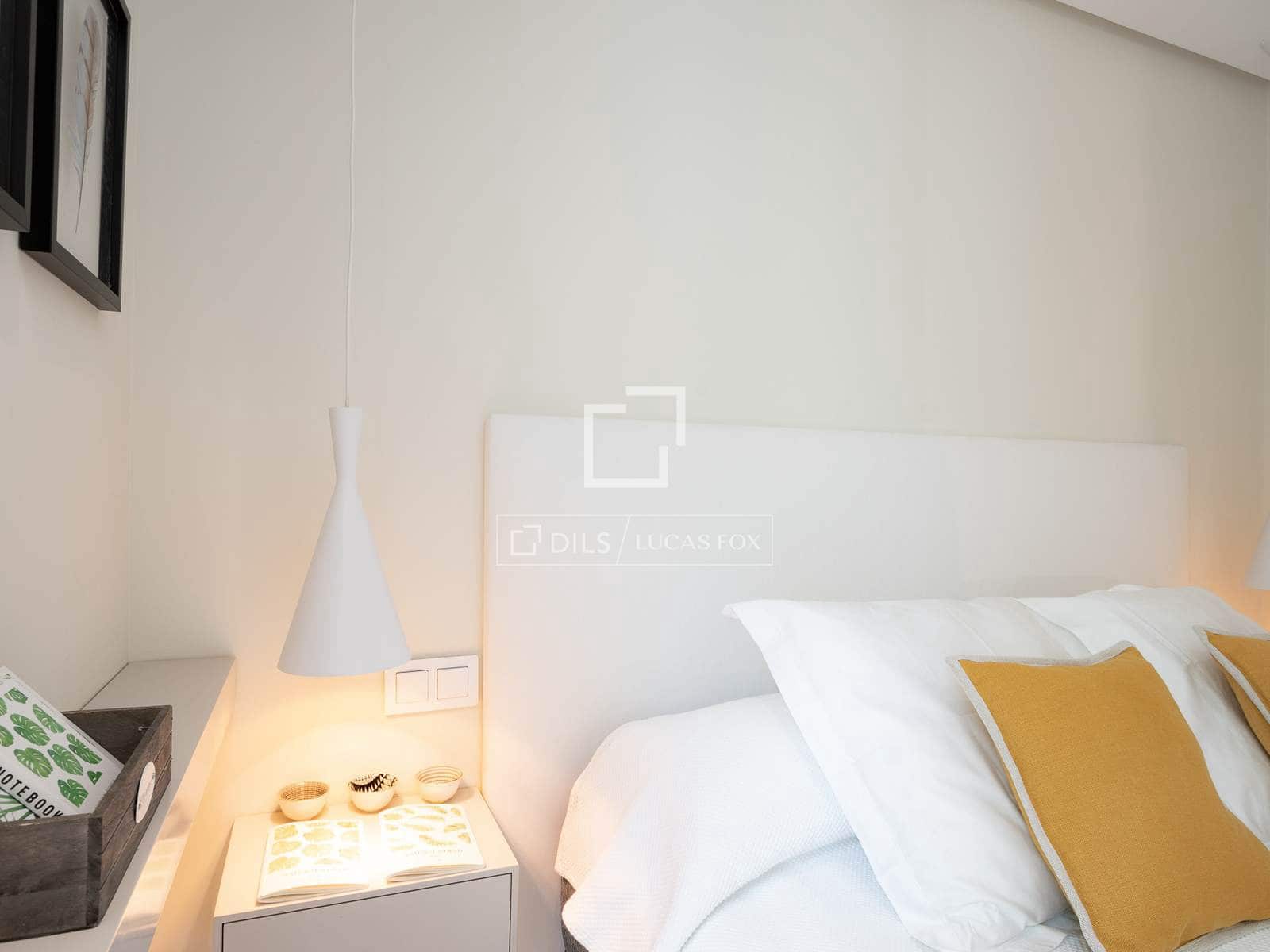 2 slaapkamer Appartement te huur in Madrid stad - € 5.600 (Ref: 9592186)