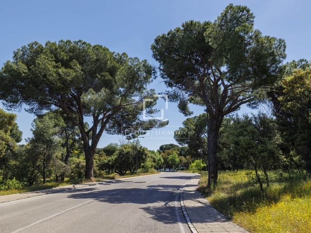 Działka budowlana na sprzedaż w Boadilla del Monte - 1 450 000 € (Ref: 9592188)