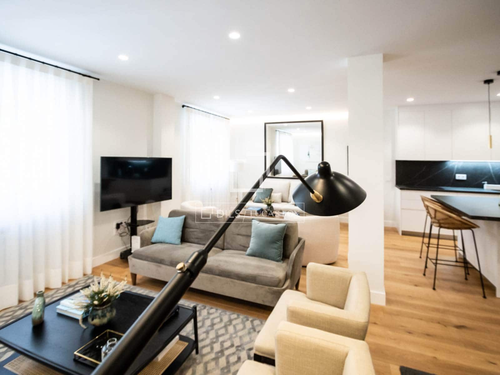 3 slaapkamer Appartement te huur in Madrid stad met garage - € 9.000 (Ref: 9593104)