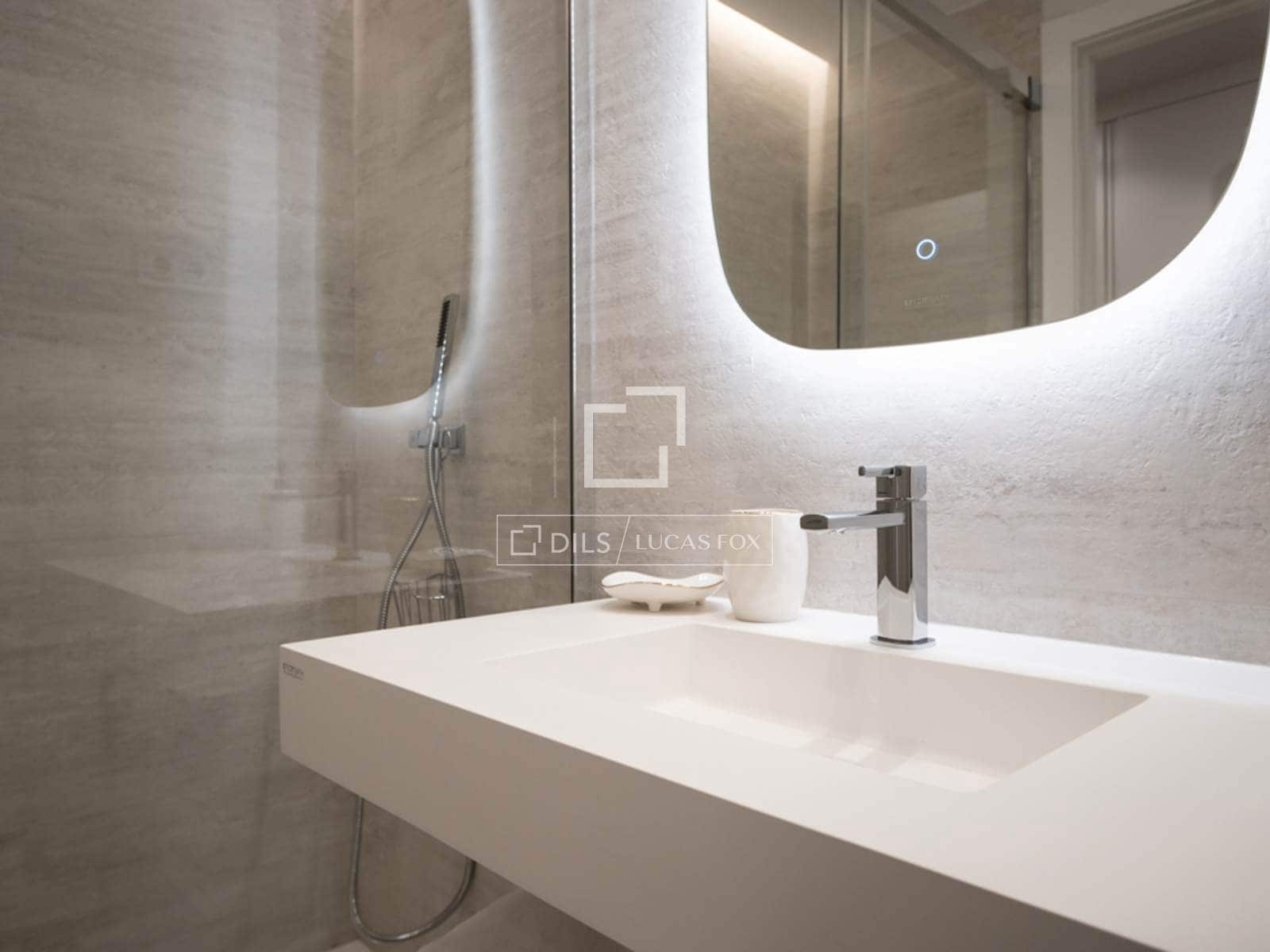 3 slaapkamer Appartement te huur in Madrid stad met garage - € 9.000 (Ref: 9593104)