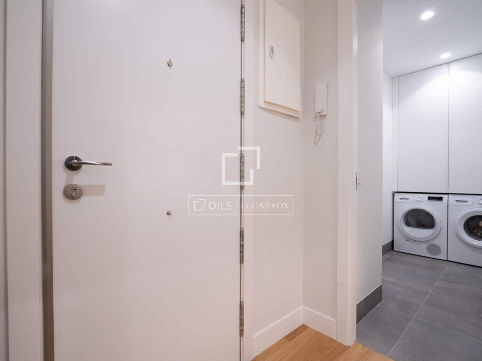 3 slaapkamer Appartement te huur in Madrid stad met garage - € 9.000 (Ref: 9593104)