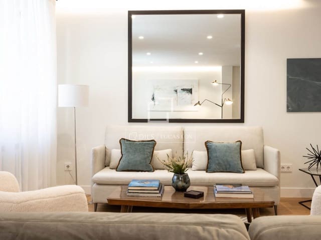 3 slaapkamer Appartement te huur in Recoletos, Madrid stad met garage - € 9.000 (Ref: 9593104)