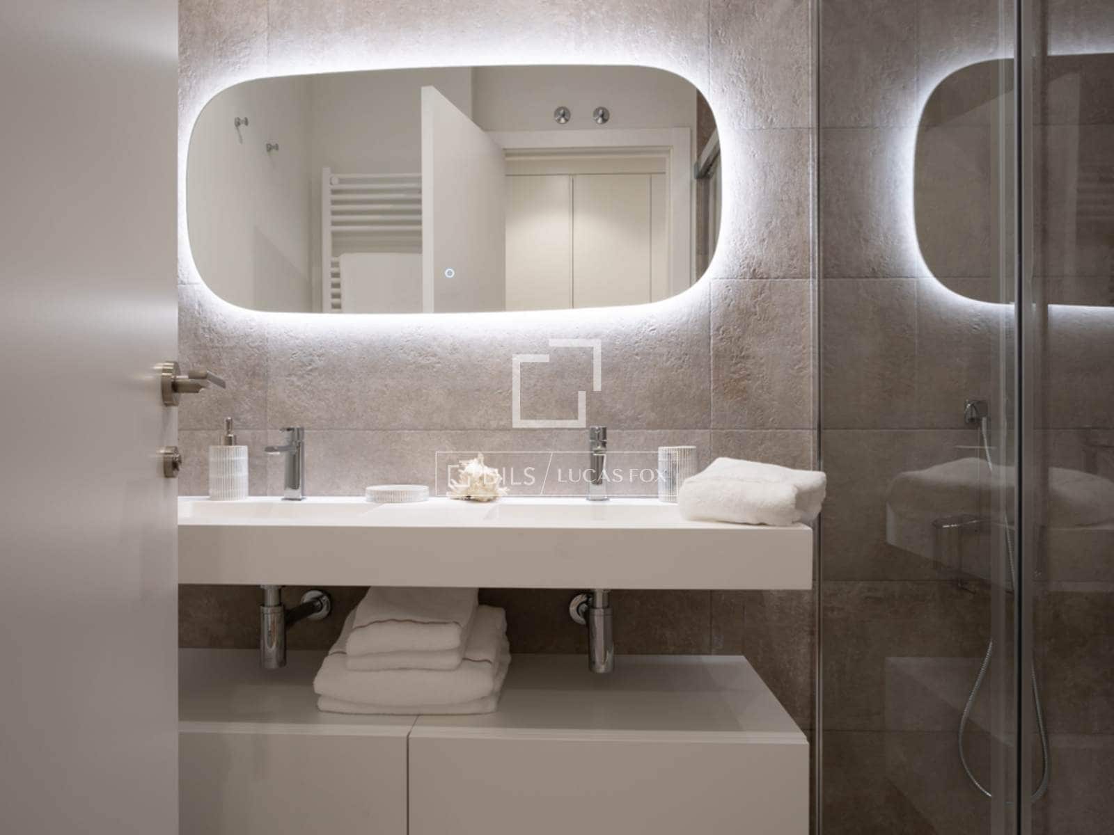 3 slaapkamer Appartement te huur in Madrid stad met garage - € 9.000 (Ref: 9593104)