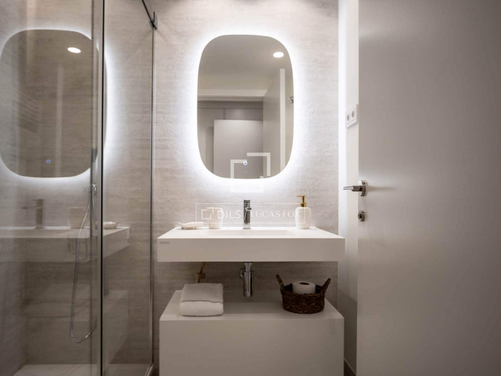 3 slaapkamer Appartement te huur in Madrid stad met garage - € 9.000 (Ref: 9593104)