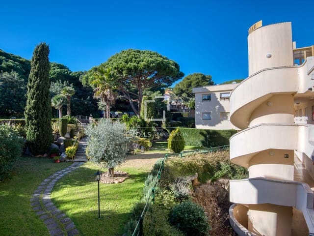 3 sypialnia Apartament na sprzedaż w Sant Feliu de Guíxols z basenem garażem - 775 000 € (Ref: 9593105)