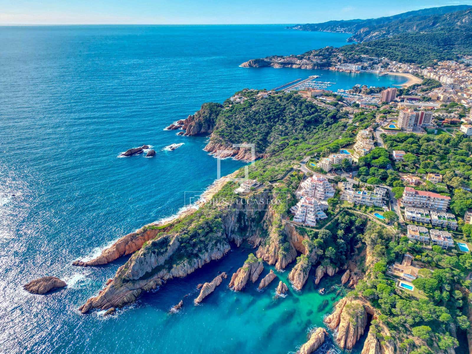 3 sypialnia Apartament na sprzedaż w Sant Feliu de Guixols z basenem garażem - 775 000 € (Ref: 9593105)