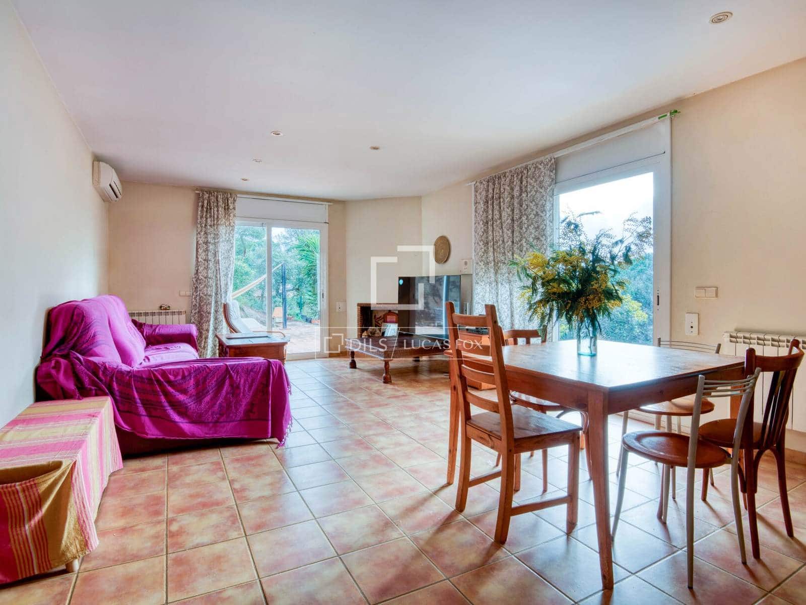 3 soveværelse Villa til salg i Sant Feliu de Guixols med swimmingpool garage - € 450.000 (Ref: 9593108)