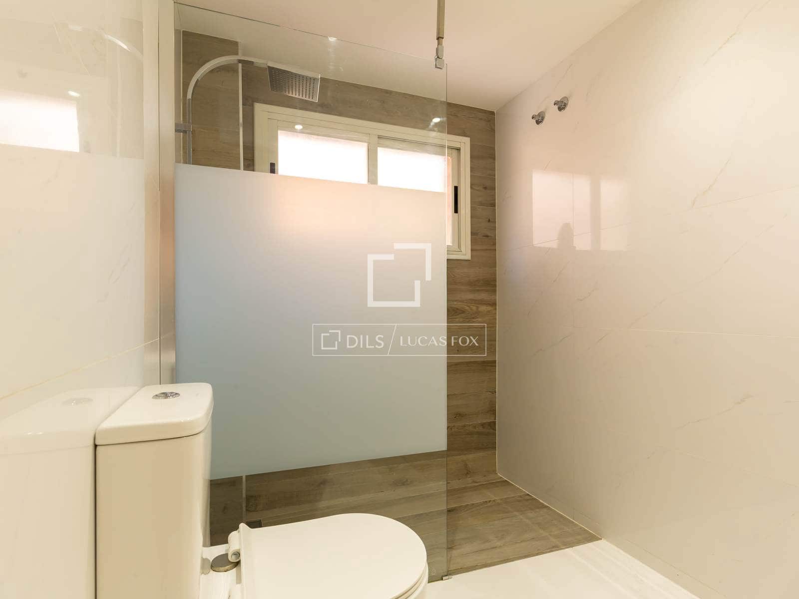 4 bedroom Apartment for sale in Sant Joan Despi with garage - € 780,000 (Ref: 9593109)