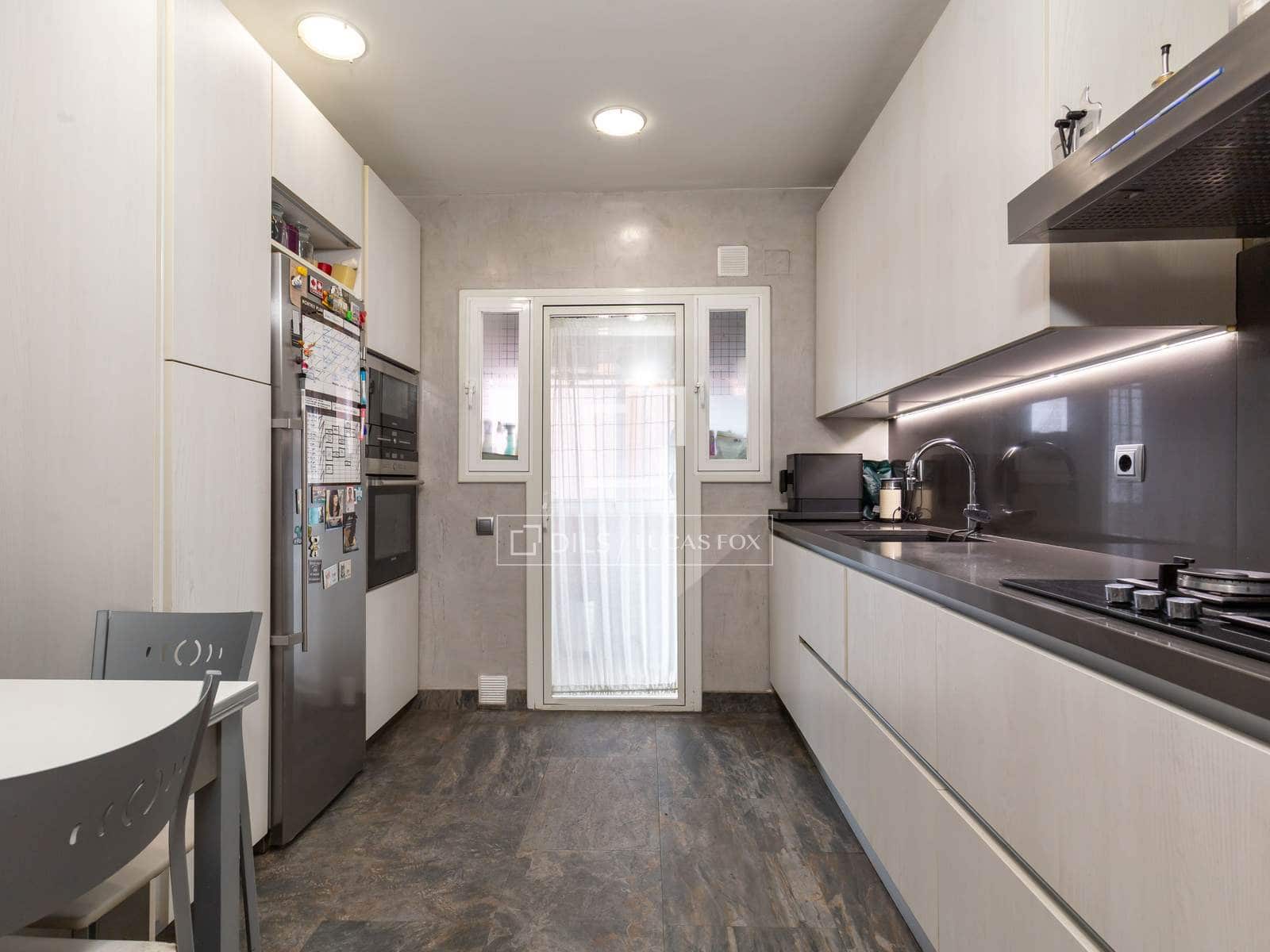 4 bedroom Apartment for sale in Sant Joan Despi with garage - € 780,000 (Ref: 9593109)