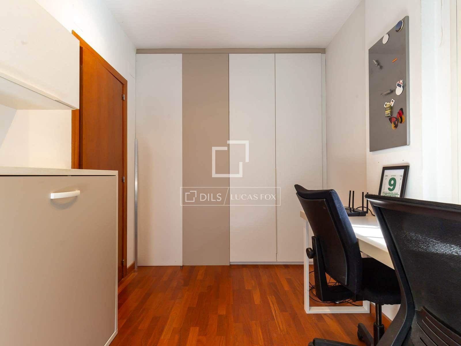 4 bedroom Apartment for sale in Sant Joan Despi with garage - € 780,000 (Ref: 9593109)