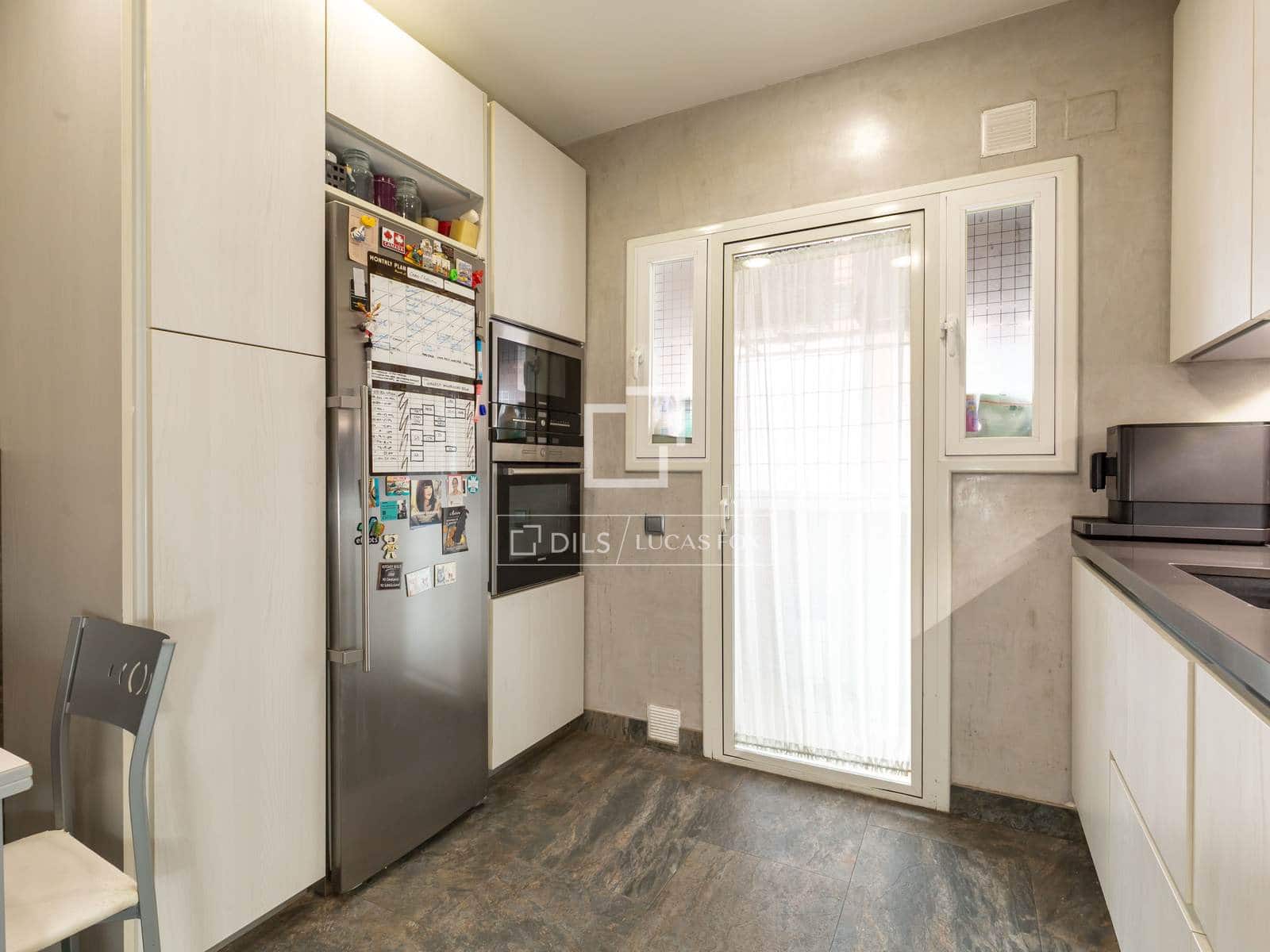 4 bedroom Apartment for sale in Sant Joan Despi with garage - € 780,000 (Ref: 9593109)