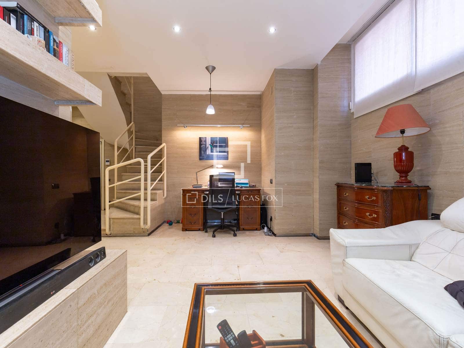 4 bedroom Apartment for sale in Sant Joan Despi with garage - € 780,000 (Ref: 9593109)