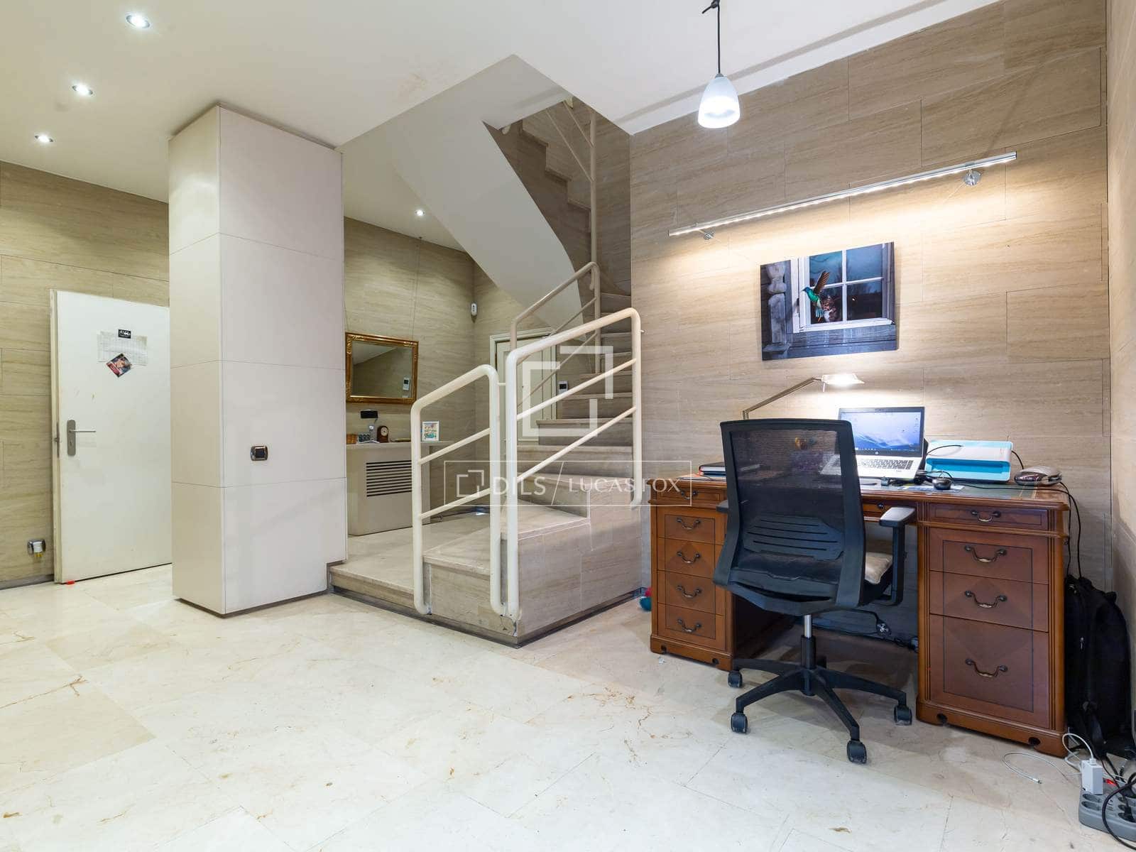 4 bedroom Apartment for sale in Sant Joan Despi with garage - € 780,000 (Ref: 9593109)