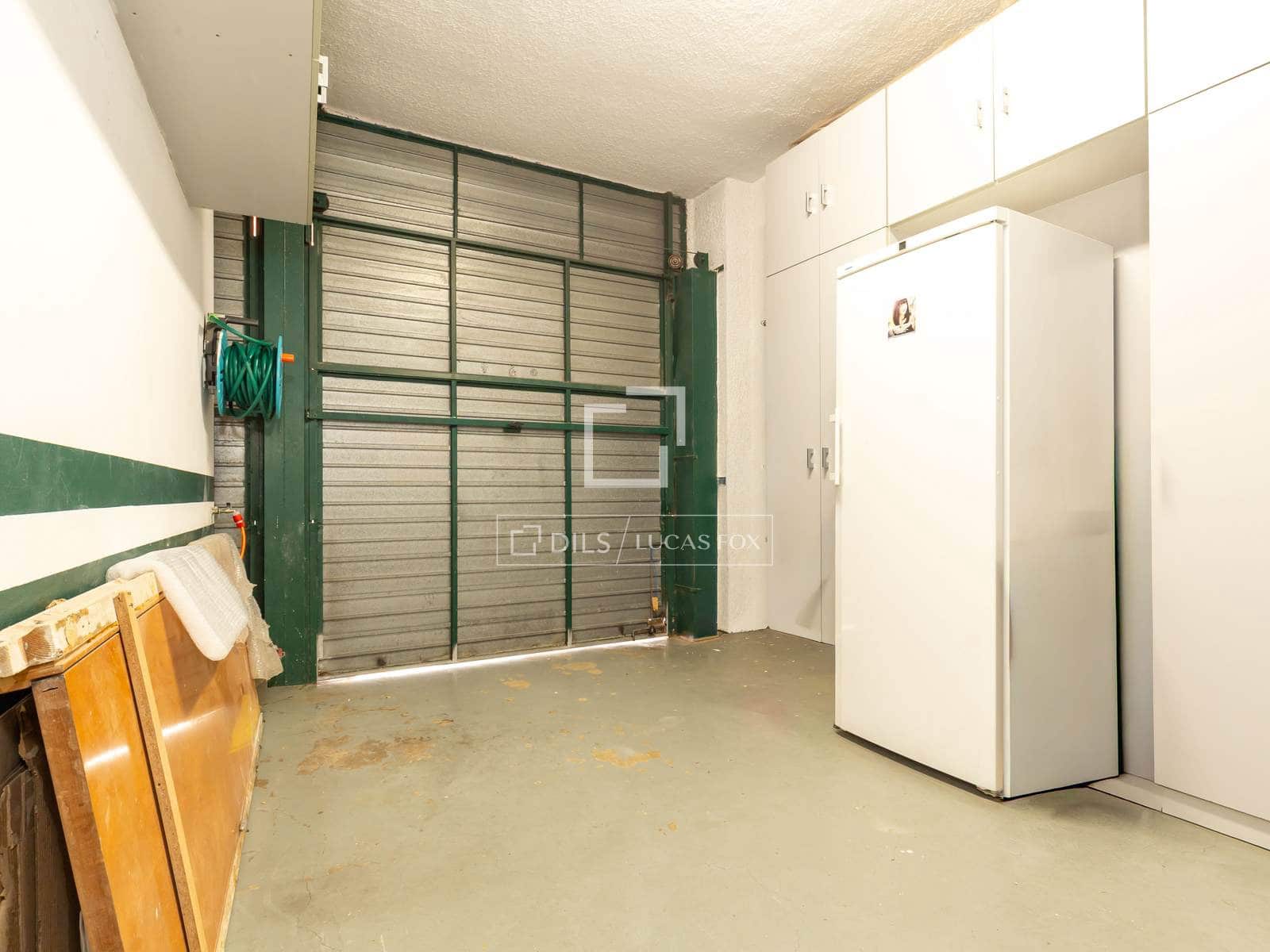 4 bedroom Apartment for sale in Sant Joan Despi with garage - € 780,000 (Ref: 9593109)