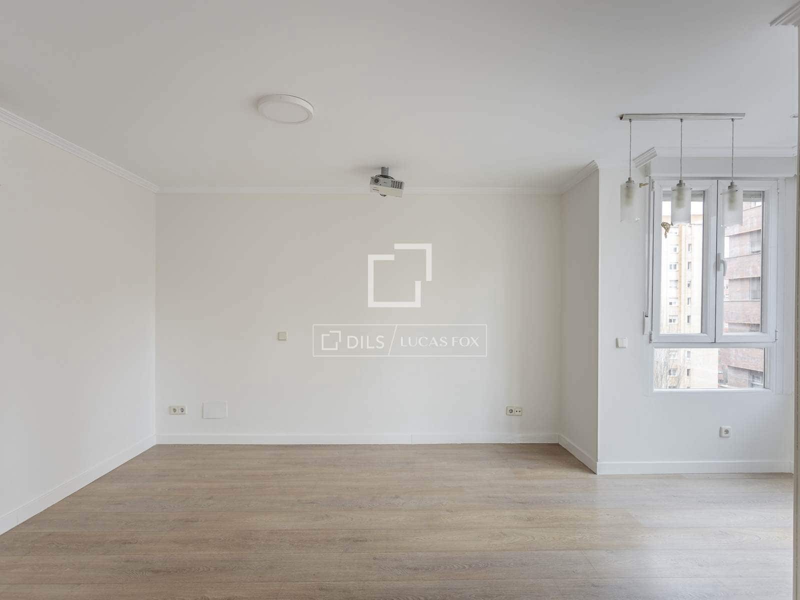 4 slaapkamer Appartement te huur in Madrid stad met garage - € 2.900 (Ref: 9593110)