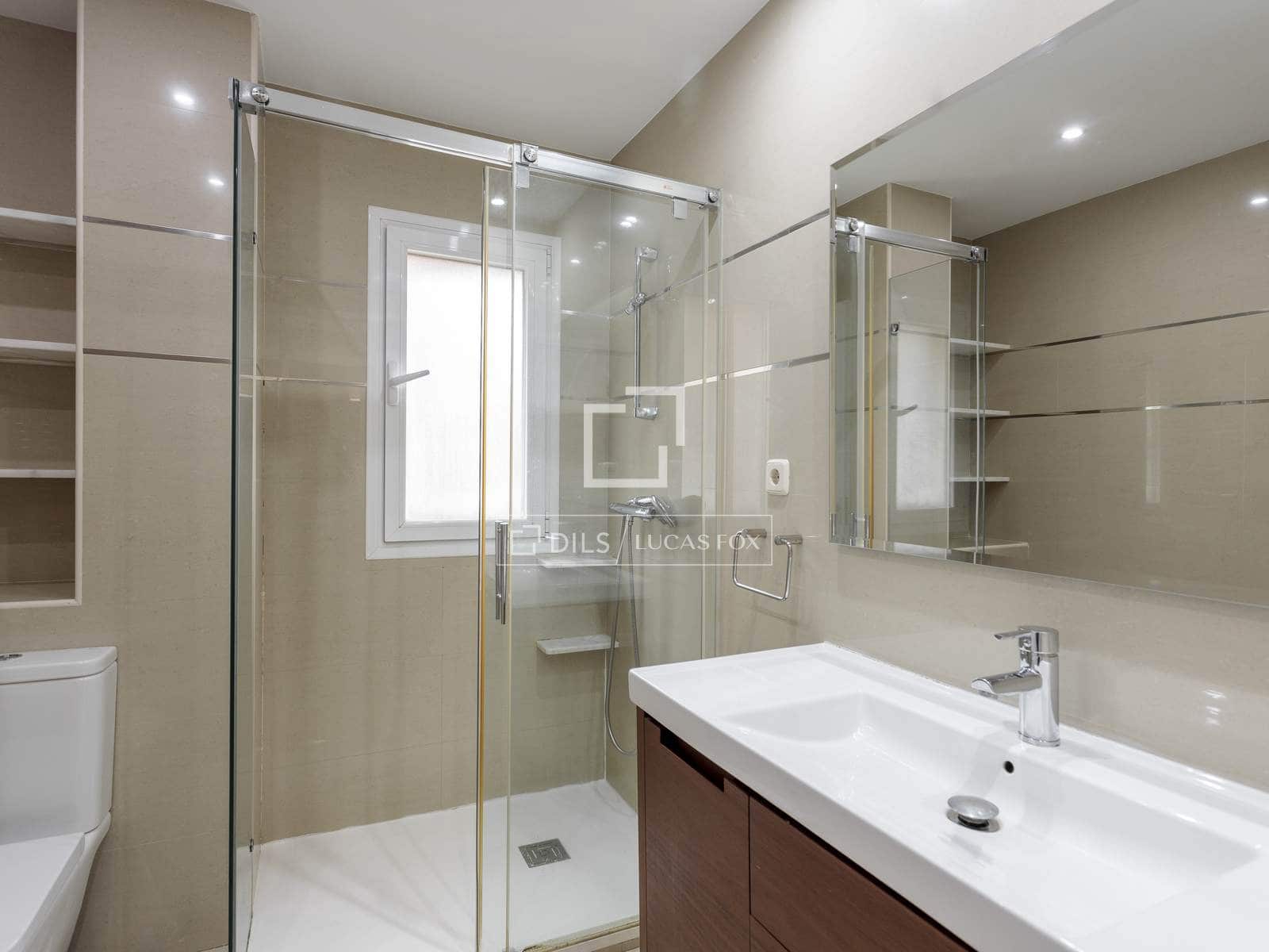 4 slaapkamer Appartement te huur in Madrid stad met garage - € 2.900 (Ref: 9593110)